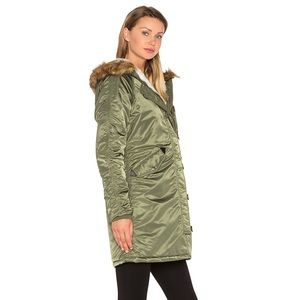 *SOLD* Alpha Industries Elyse Parka Sz Large